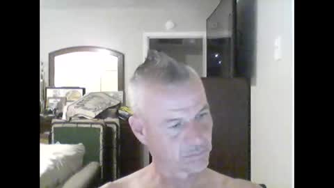 Snapshot of tnash24 chatting on 10/20/25, 12:00 tx46m online show from 10/20/25, 12:00