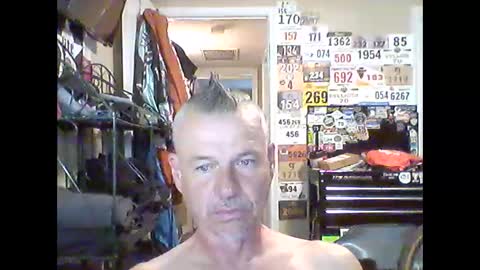 Snapshot of tnash24 chatting on 04/13/26, 12:38 tx46m online show from 04/13/26, 12:38