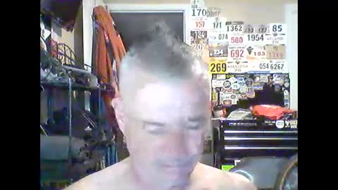 Snapshot of tnash24 chatting on 04/17/26, 11:30 tx46m online show from 04/17/26, 11:30