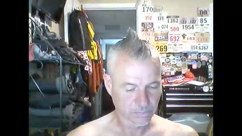 Snapshot of tnash24 chatting on 05/17/26, 10:28 tx46m online show from 05/17/26, 10:28