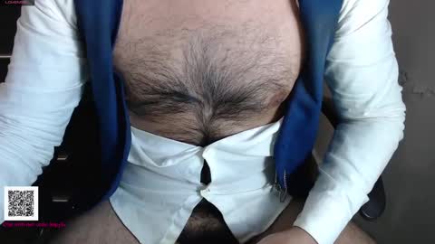 Snapshot of toaster1993 chatting on 01/23/25, 04:48 Leonel online show from 01/23/25, 04:48