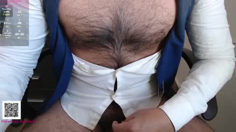 Snapshot of toaster1993 chatting on 01/30/25, 11:01 Leonel online show from 01/30/25, 11:01