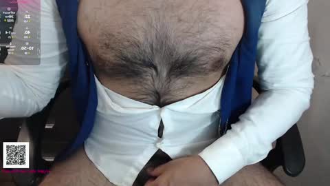 Snapshot of toaster1993 chatting on 02/18/25, 06:58 Leonel online show from 02/18/25, 06:58