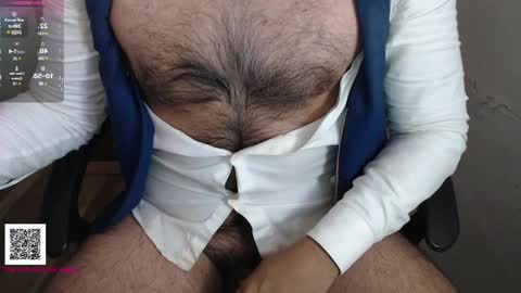 Snapshot of toaster1993 chatting on 03/05/25, 08:32 Leonel online show from 03/05/25, 08:32