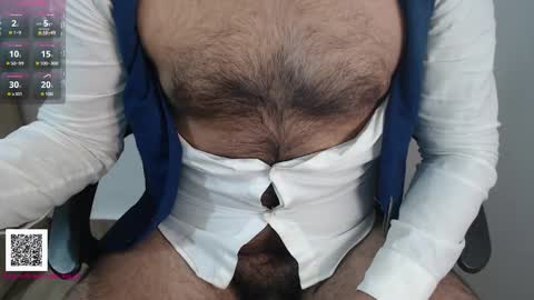 Snapshot of toaster1993 chatting on 10/02/25, 04:52 Leonel online show from 10/02/25, 04:52