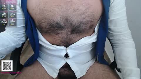 Snapshot of toaster1993 chatting on 10/03/25, 01:41 Leonel online show from 10/03/25, 01:41