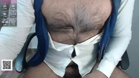 Snapshot of toaster1993 chatting on 02/18/26, 05:42 Leonel online show from 02/18/26, 05:42