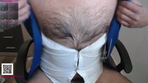 Snapshot of toaster1993 chatting on 02/23/26, 09:28 Leonel online show from 02/23/26, 09:28