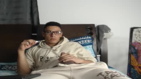 Snapshot of tobicraig chatting on 03/07/26, 03:36 Andres Independent Model online show from 03/07/26, 03:36