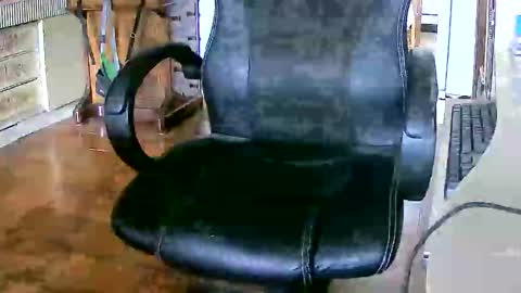 Tobiko online show from 10/16/25, 12:28