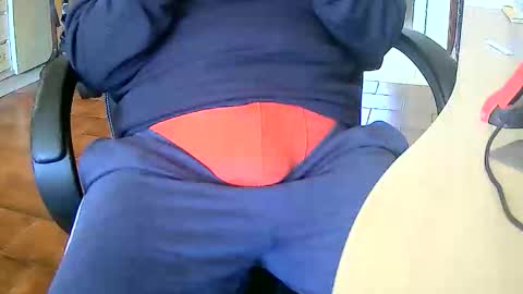 Snapshot of tobikoyuzu chatting on 01/08/26, 12:51 Tobiko online show from 01/08/26, 12:51