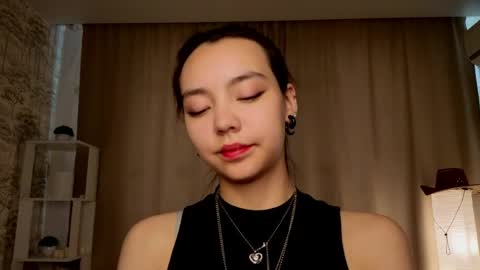 Snapshot of tobivanstrom chatting on 05/09/26, 04:17 Lin online show from 05/09/26, 04:17