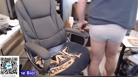 Snapshot of toddbator chatting on 01/23/25, 04:59 Todd Bator online show from 01/23/25, 04:59