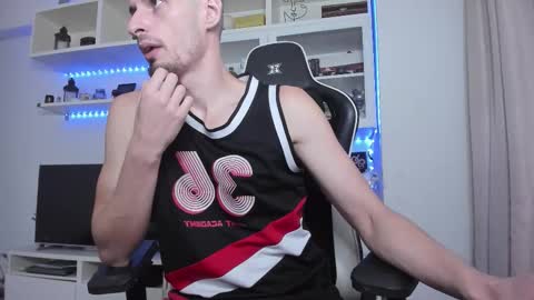 Todd online show from 09/25/25, 06:39