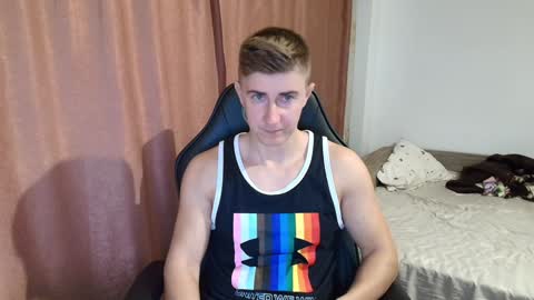 Snapshot of todhorny987 chatting on 01/13/25, 04:39 todhorny987 online show from 01/13/25, 04:39