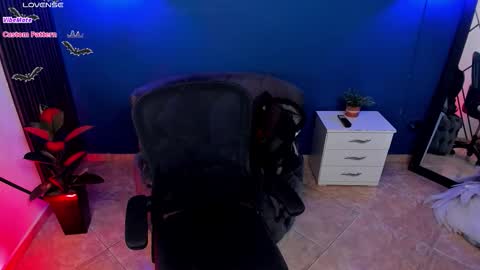 todoroki_g online show from 10/24/25, 12:12