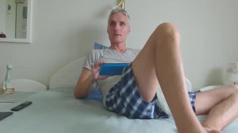 Snapshot of toffmen chatting on 09/14/25, 05:39 Daniel Bisexual uncut 20cm online show from 09/14/25, 05:39
