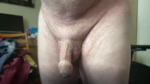 Snapshot of togbear chatting on 10/09/25, 08:34 Togbear online show from 10/09/25, 08:34