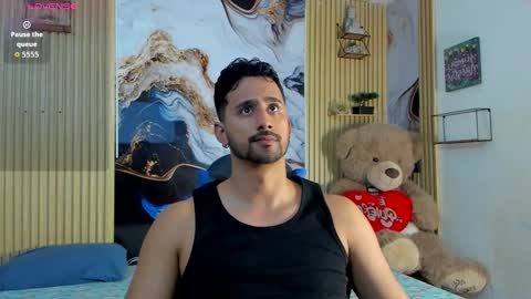 toji_16 online show from 11/17/25, 07:52