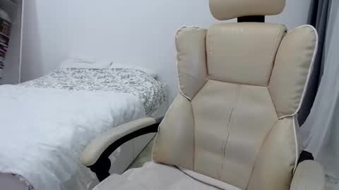 Arina online show from 01/25/25, 07:07