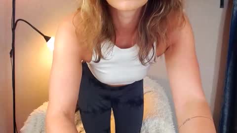 tokens_are_sexy online show from 11/17/25, 04:51