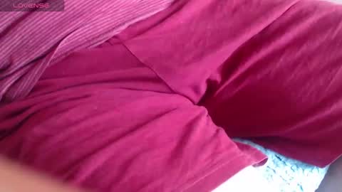 tokensnone online show from 10/12/25, 07:18