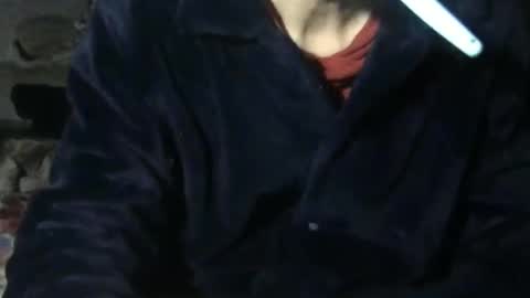 small man online show from 01/02/25, 05:07