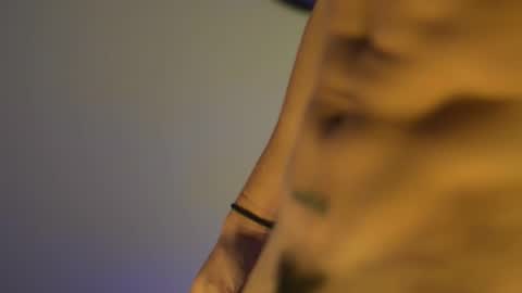 Snapshot of tokyo_oo chatting on 11/28/25, 01:14 tokyo_oo online show from 11/28/25, 01:14