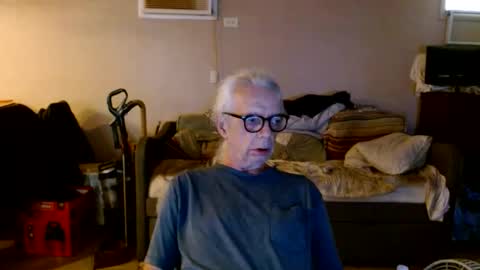 Snapshot of tom112292014 chatting on 09/29/25, 06:13 tom112292014 online show from 09/29/25, 06:13