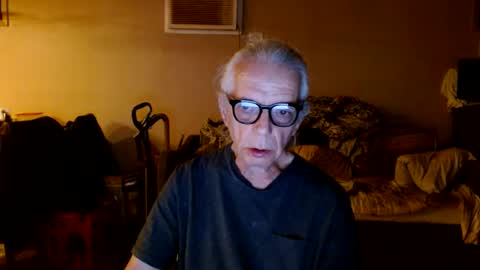 Snapshot of tom112292014 chatting on 10/08/25, 02:09 tom112292014 online show from 10/08/25, 02:09