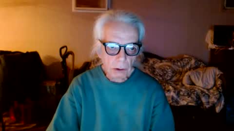 Snapshot of tom112292014 chatting on 01/12/26, 03:56 tom112292014 online show from 01/12/26, 03:56