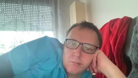 Snapshot of tom6644 chatting on 03/02/25, 04:32 Tom online show from 03/02/25, 04:32