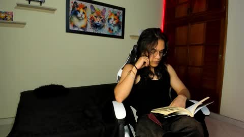 tom online show from 12/21/25, 07:59