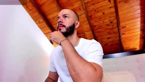   online show from 11/30/25, 12:42