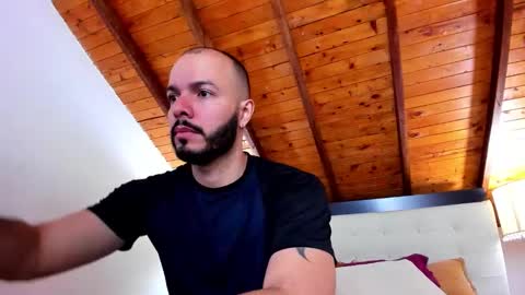   online show from 12/01/25, 12:32