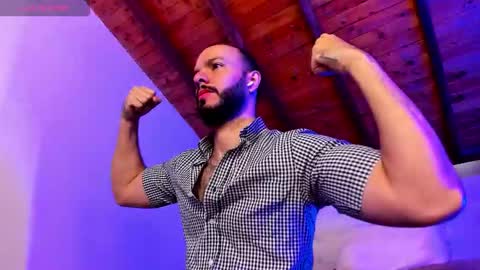 Snapshot of tom_bailey_ chatting on 02/08/26, 12:41 online show from 02/08/26, 12:41