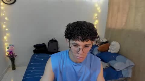 Tom Blue online show from 11/20/25, 02:17