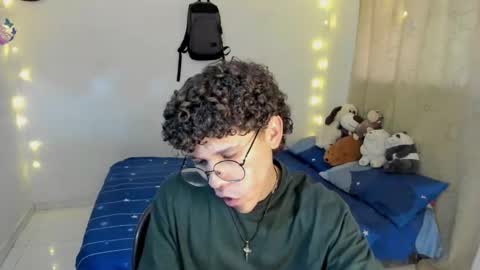 Tom Blue online show from 12/02/25, 07:31