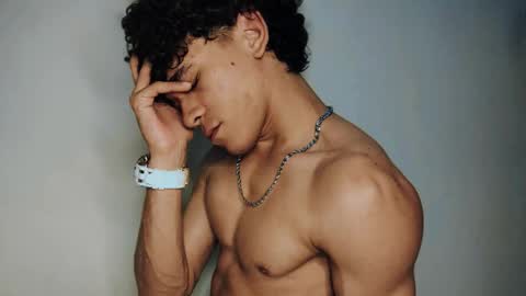 Tom Blue online show from 01/16/26, 01:15