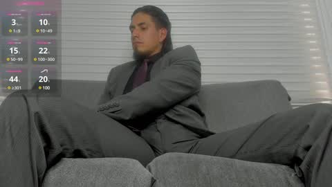 Snapshot of tom_blunt96 chatting on 12/28/24, 06:50 TOM online show from 12/28/24, 06:50