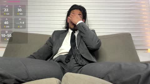 Snapshot of tom_blunt96 chatting on 01/10/25, 11:33 TOM online show from 01/10/25, 11:33