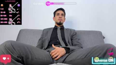 Snapshot of tom_blunt96 chatting on 04/18/26, 12:53 TOM online show from 04/18/26, 12:53