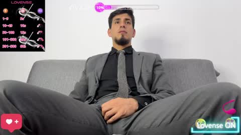Snapshot of tom_blunt96 chatting on 04/19/26, 12:04 TOM online show from 04/19/26, 12:04