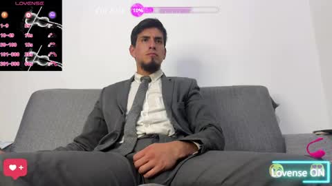 Snapshot of tom_blunt96 chatting on 05/03/26, 10:21 TOM online show from 05/03/26, 10:21