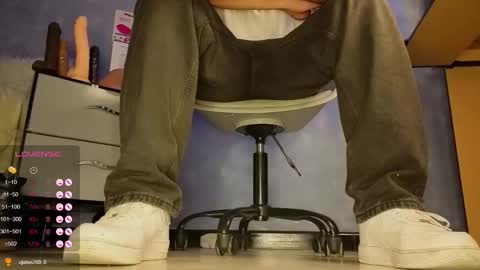 Snapshot of tom_brown12 chatting on 03/17/26, 04:06 Tom online show from 03/17/26, 04:06