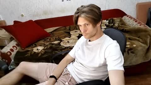 Snapshot of tom_elmo chatting on 10/08/25, 11:35 Tom Elmo online show from 10/08/25, 11:35