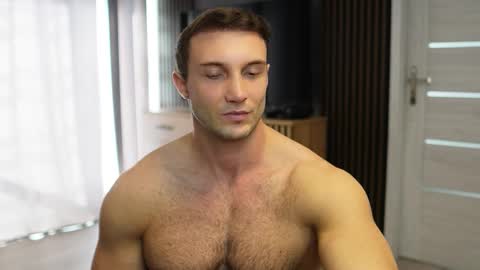 Snapshot of tom_fordd chatting on 09/25/25, 07:01 Tom online show from 09/25/25, 07:01