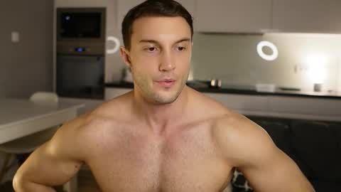 Snapshot of tom_fordd chatting on 12/16/25, 07:30 Tom online show from 12/16/25, 07:30