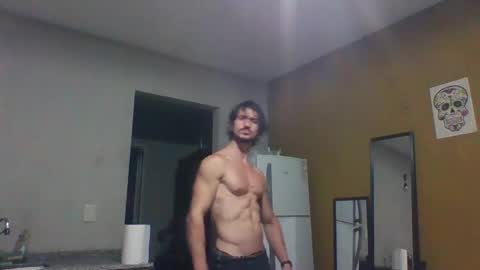 Snapshot of tom_show chatting on 02/13/25, 12:46 tom_show online show from 02/13/25, 12:46