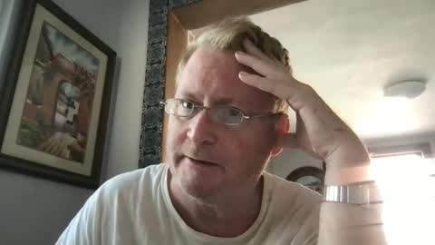 Snapshot of tomascausa chatting on 12/11/24, 06:31 Hola online show from 12/11/24, 06:31